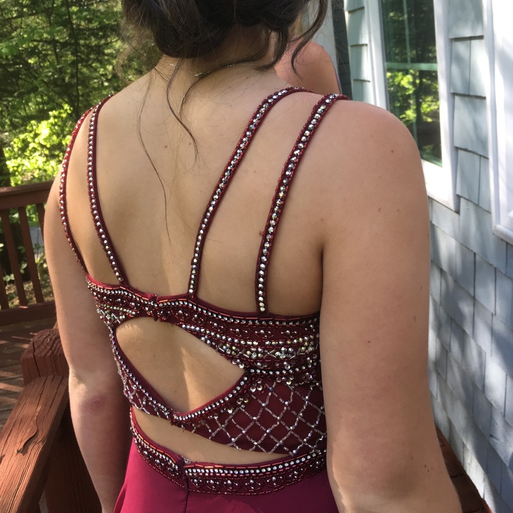 Prom dress! - Picture 2 of 5